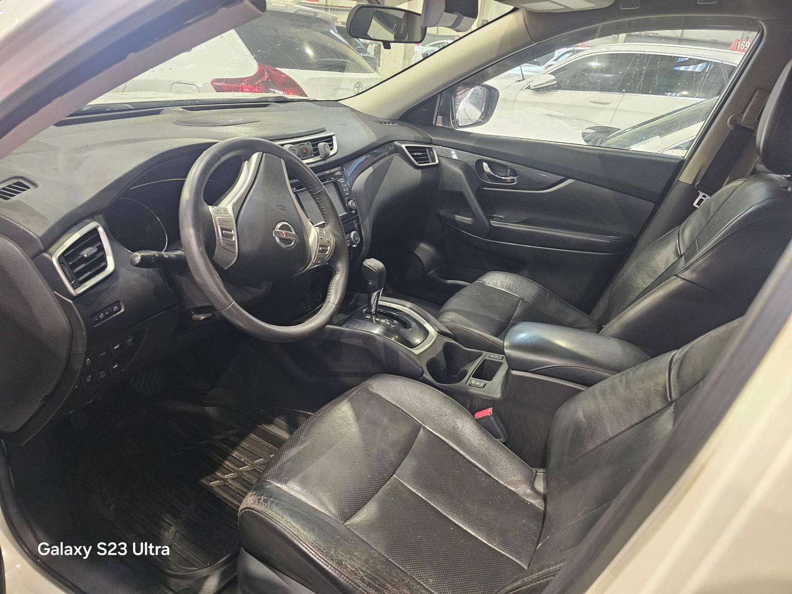 2015 NISSAN ROGUE — 196033 Miles — Lot 43013266 — Souq - Marhaba Auctions Used Cars - Image 8