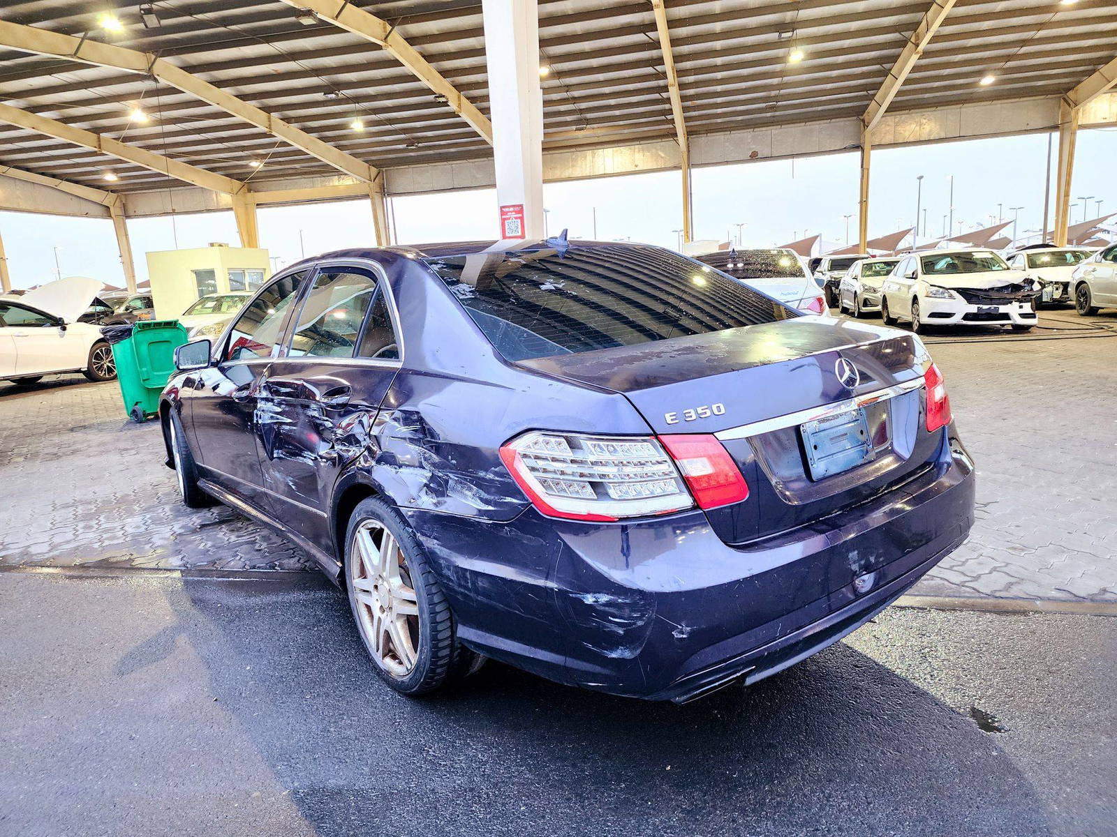 2010 MERCEDES BENZ E 350 — 170843 Miles — Lot AA073727 — Souq - Marhaba Auctions Used Cars - Image 3