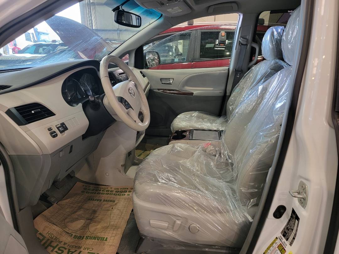 2013 TOYOTA SIENNA — 145767 Miles — Lot 399371 — Main - Marhaba Auctions Used Cars - Image 8