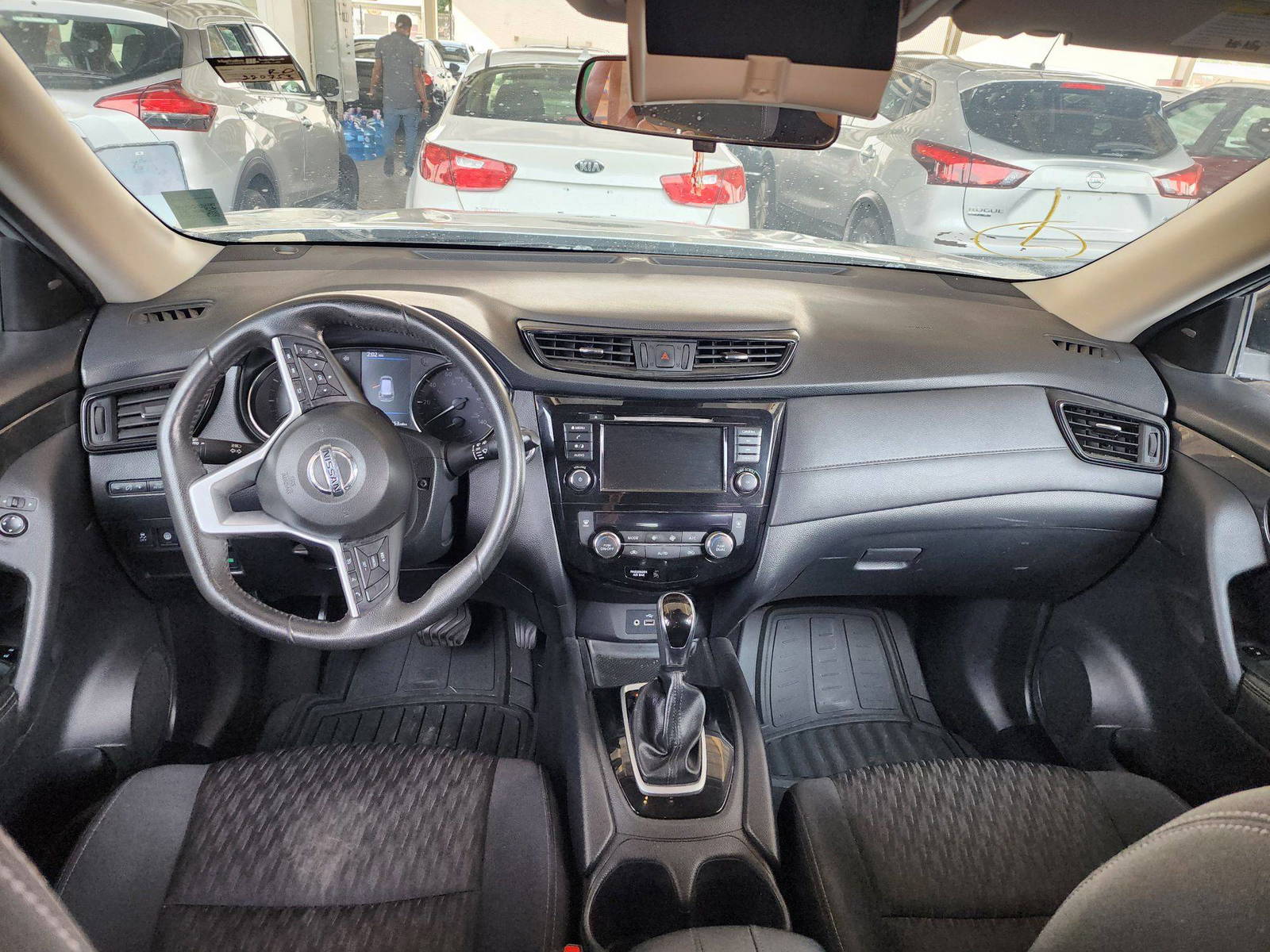2019 NISSAN ROGUE — 220753 Miles — Lot 29726 — Souq - Marhaba Auctions Used Cars - Image 7