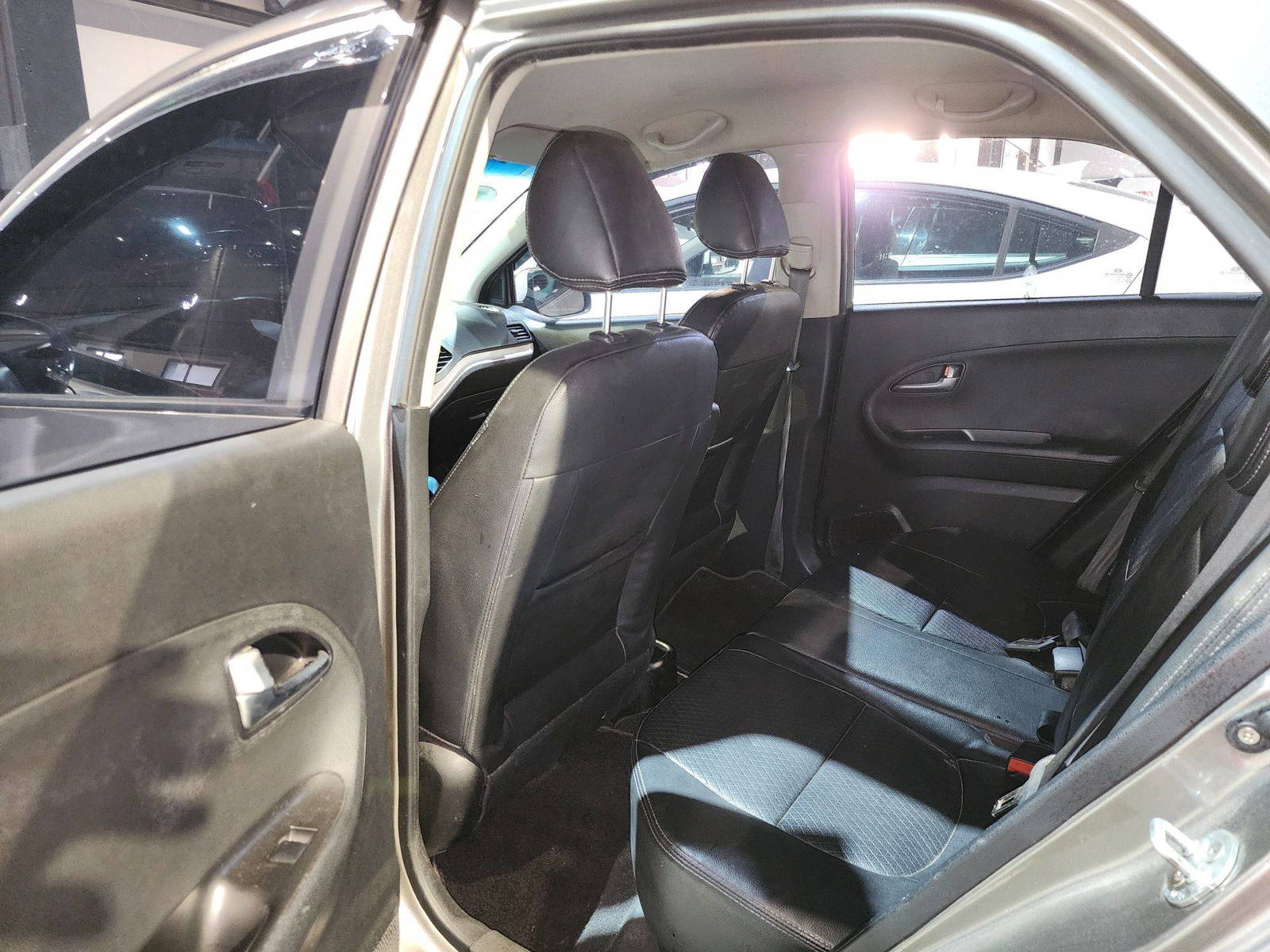 2012 KIA MORNING — 90847 KM — Lot 07860 — Main - Marhaba Auctions Used Cars - Image 7