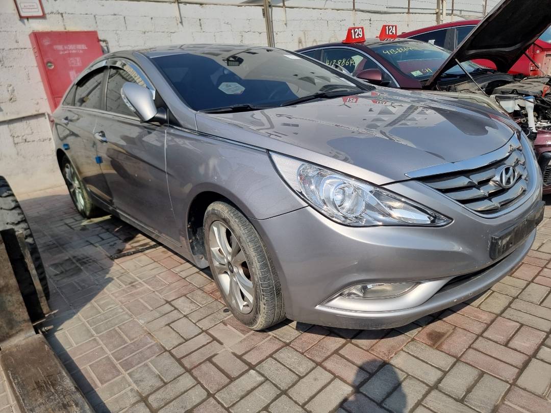 2011 HYUNDAI SONATA — 136436 KM — Lot 239352 — Ind. 12 - Marhaba Auctions Used Cars - Image 4
