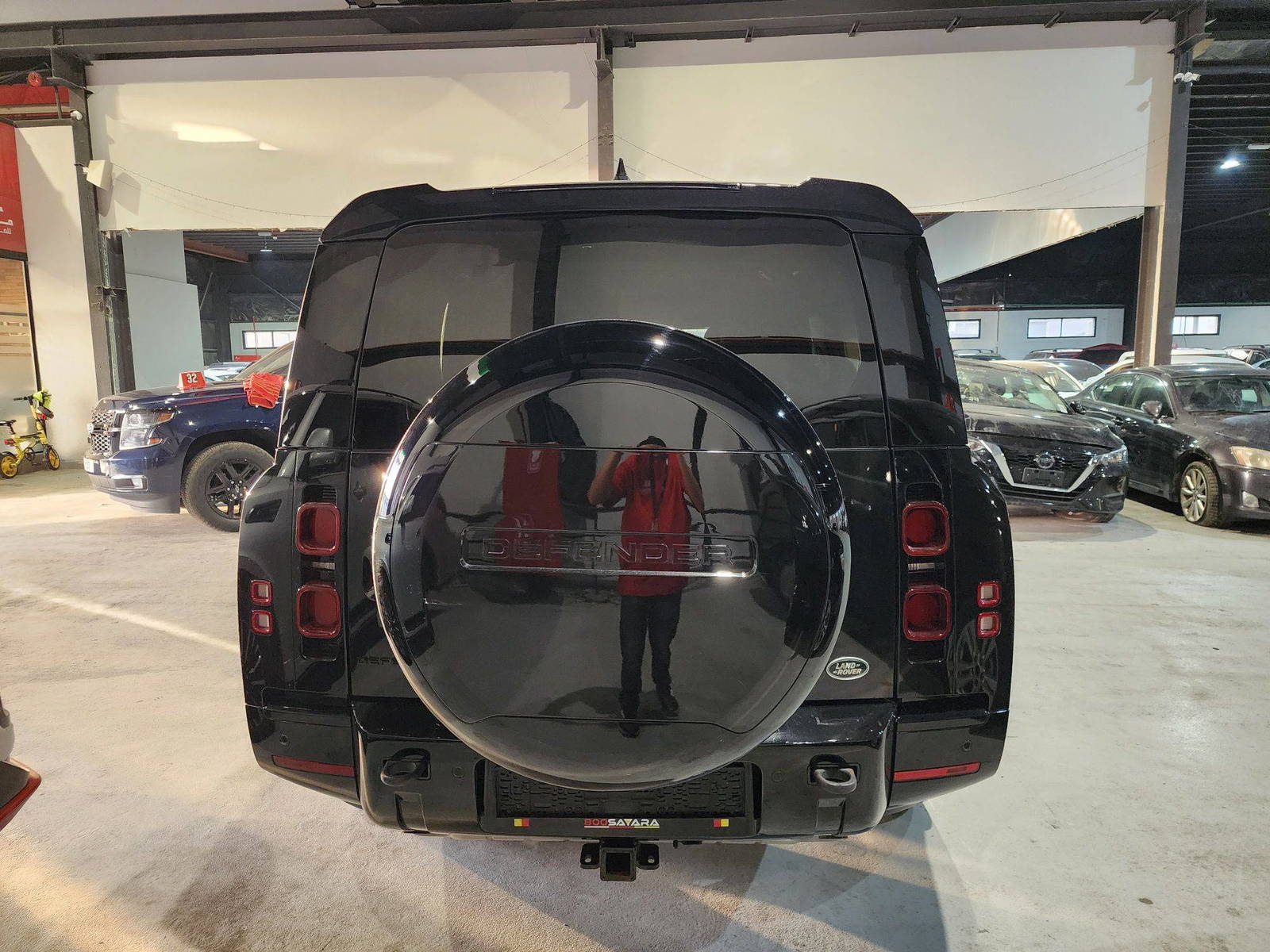 2023 LAND ROVER DEFENDER S — 29816 KM — Lot 2210410 — Al Quoz - Marhaba Auctions Used Cars - Image 7