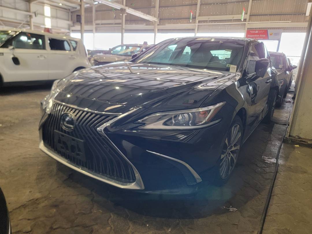 2019 LEXUS ES 350 — 43400 Miles — Lot KU049685 — Main - Marhaba Auctions Used Cars - Image 4