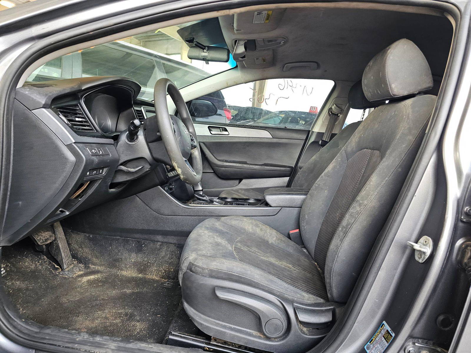 HYUNDAI SONATA 2018 - Marhaba Auction Used Cars - Image 8