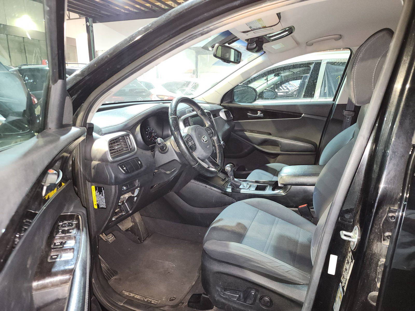 KIA SORENTO 2017 - Marhaba Auction Used Cars - Image 9