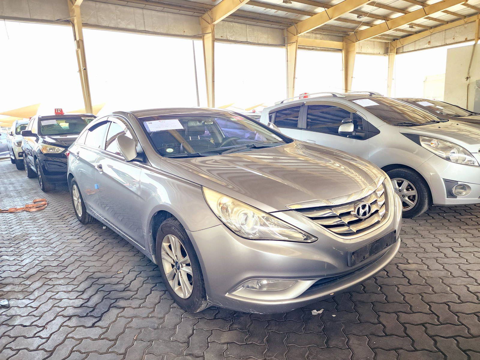 2011 HYUNDAI SONATA — 227070 KM — Lot 341616 — Souq - Marhaba Auctions Used Cars - Image 4