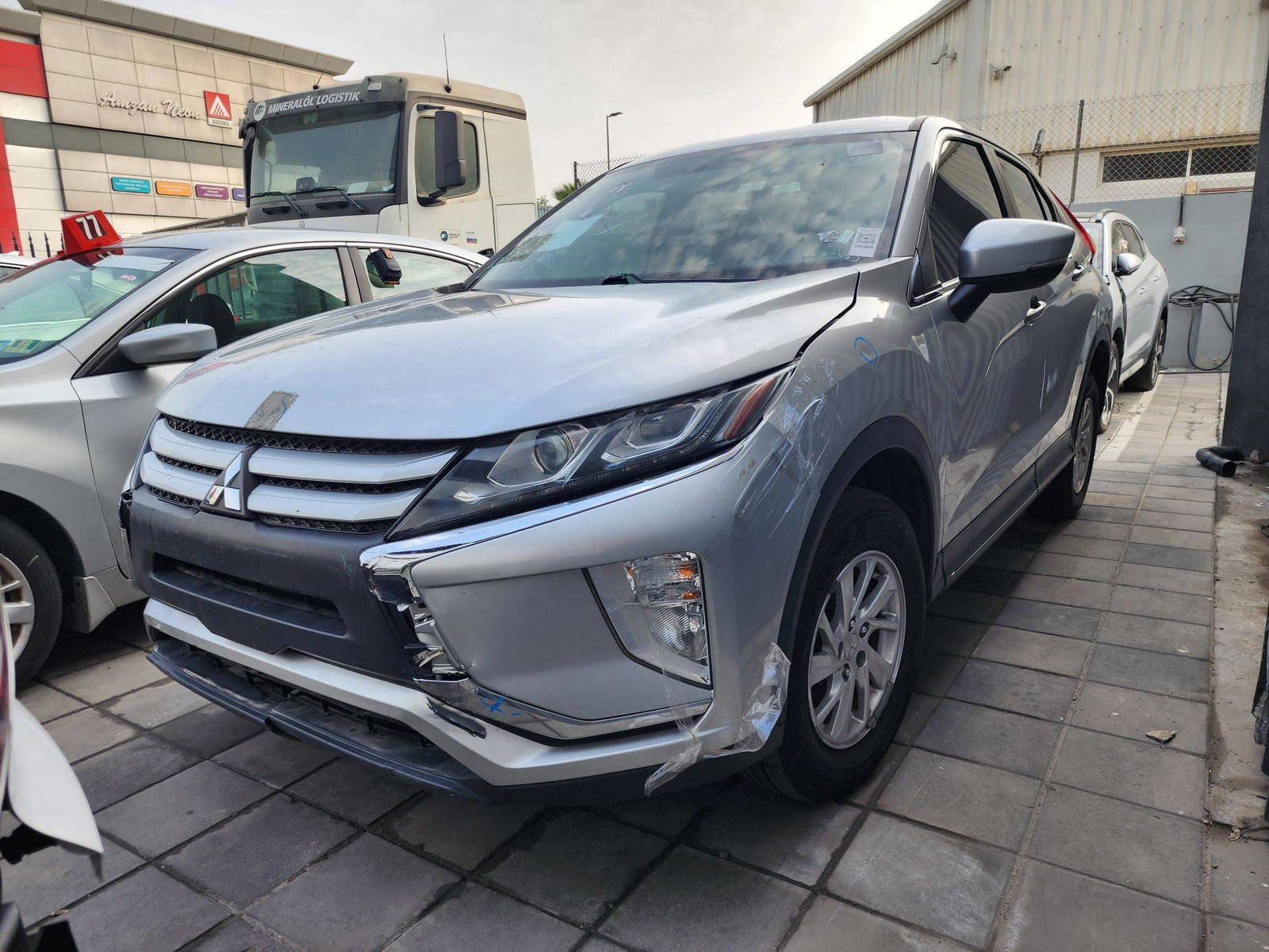 2019 MITSUBISHI ECLIPSE CROSS LE — 136685 Miles — Lot 82242314 — Main - Marhaba Auctions Used Cars - Image 4