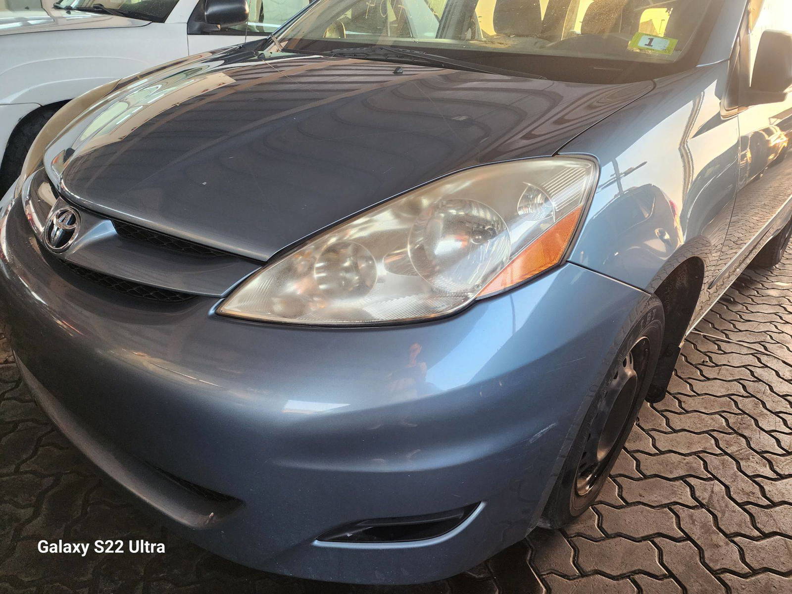 2009 TOYOTA SIENNA — 182911 Miles — Lot 42104104 - Marhaba Auctions Used Cars - Image 9