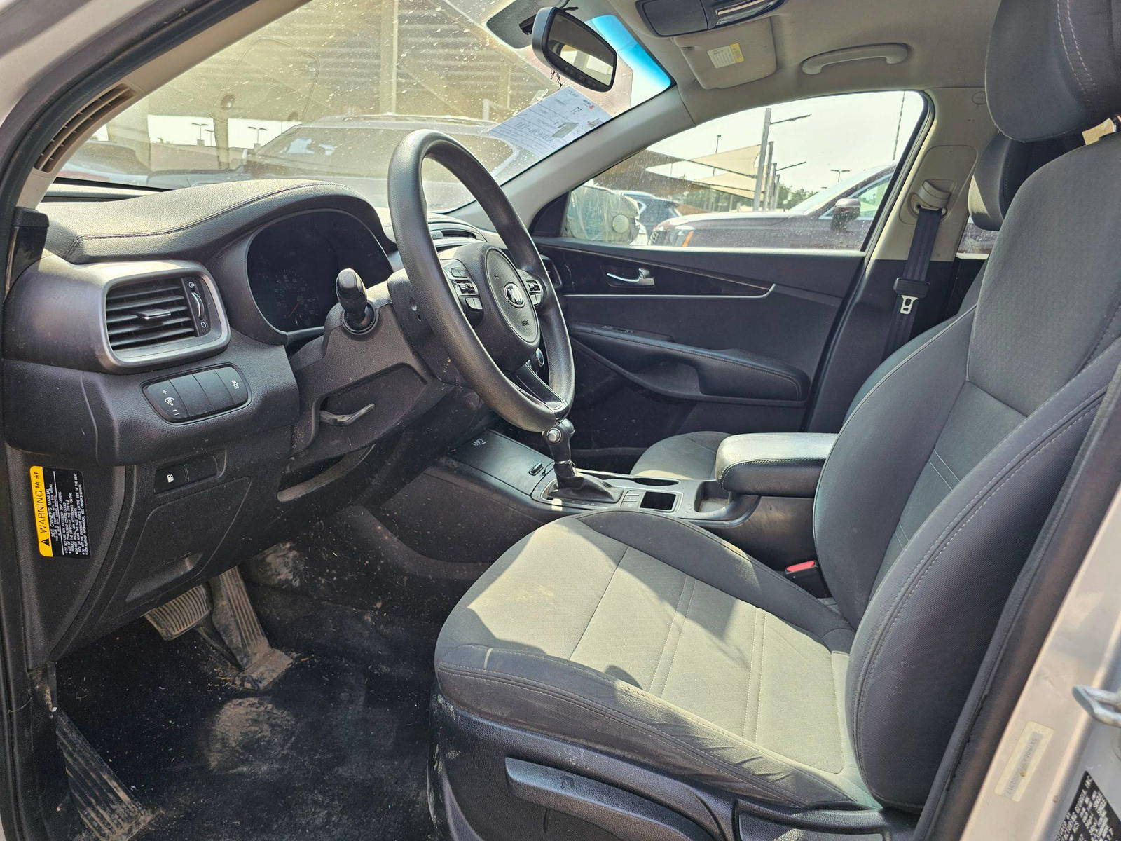 2016 KIA SORENTO — 140615 Miles — Lot A37GG022317 — Souq - Marhaba Auctions Used Cars - Image 8