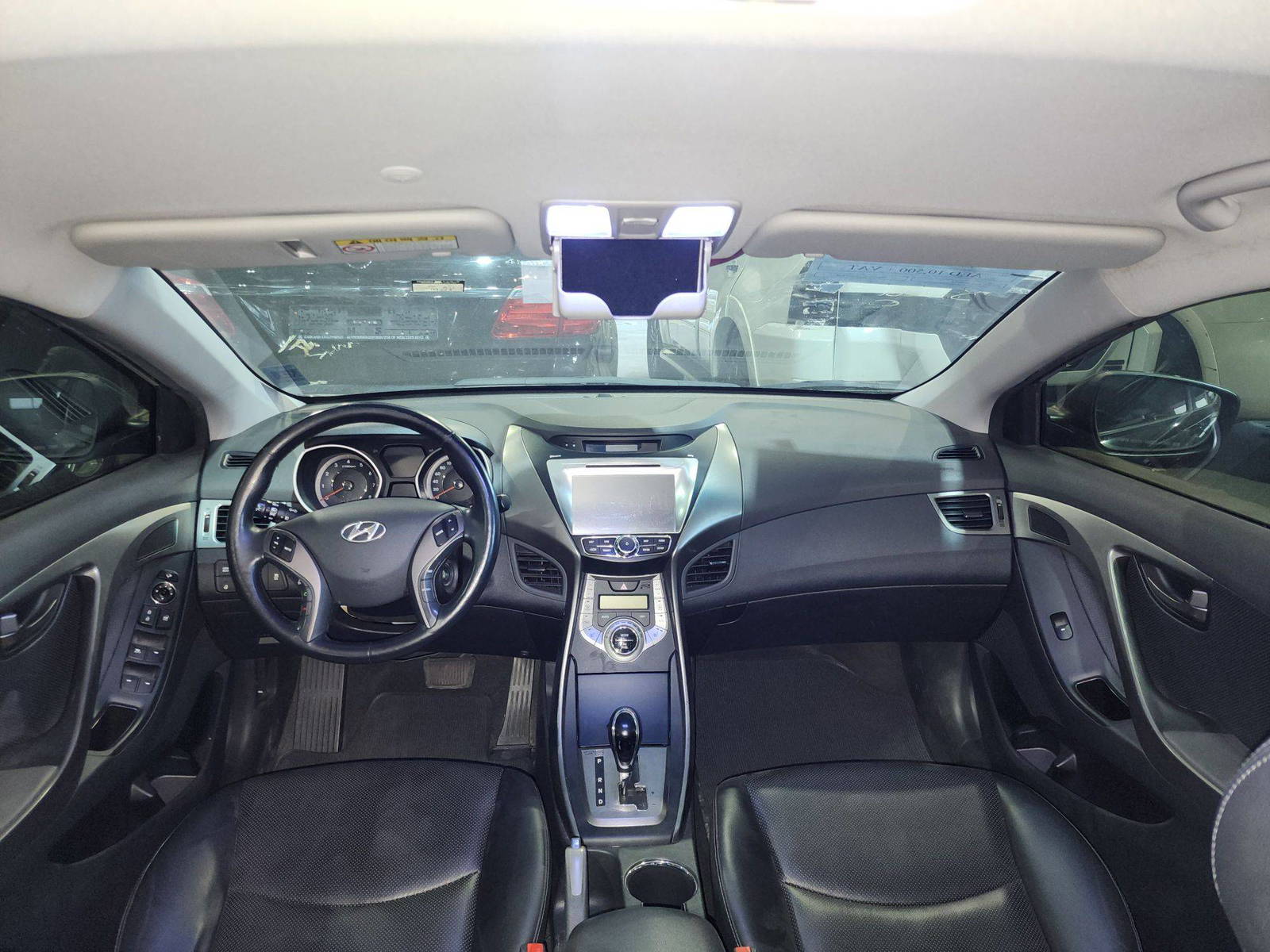 2013 HYUNDAI AVANTE — 143553 KM — Lot 649369 — Al Quoz - Marhaba Auctions Used Cars - Image 8