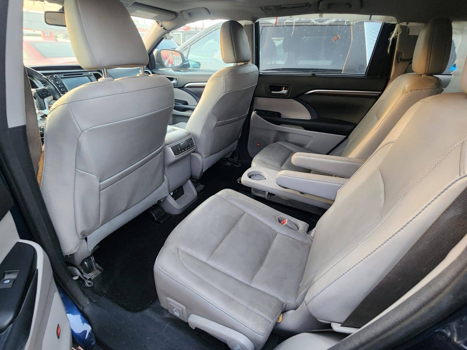 TOYOTA GRAND HIGHLANDER 2016 - Marhaba Auction Used Cars - Image 6