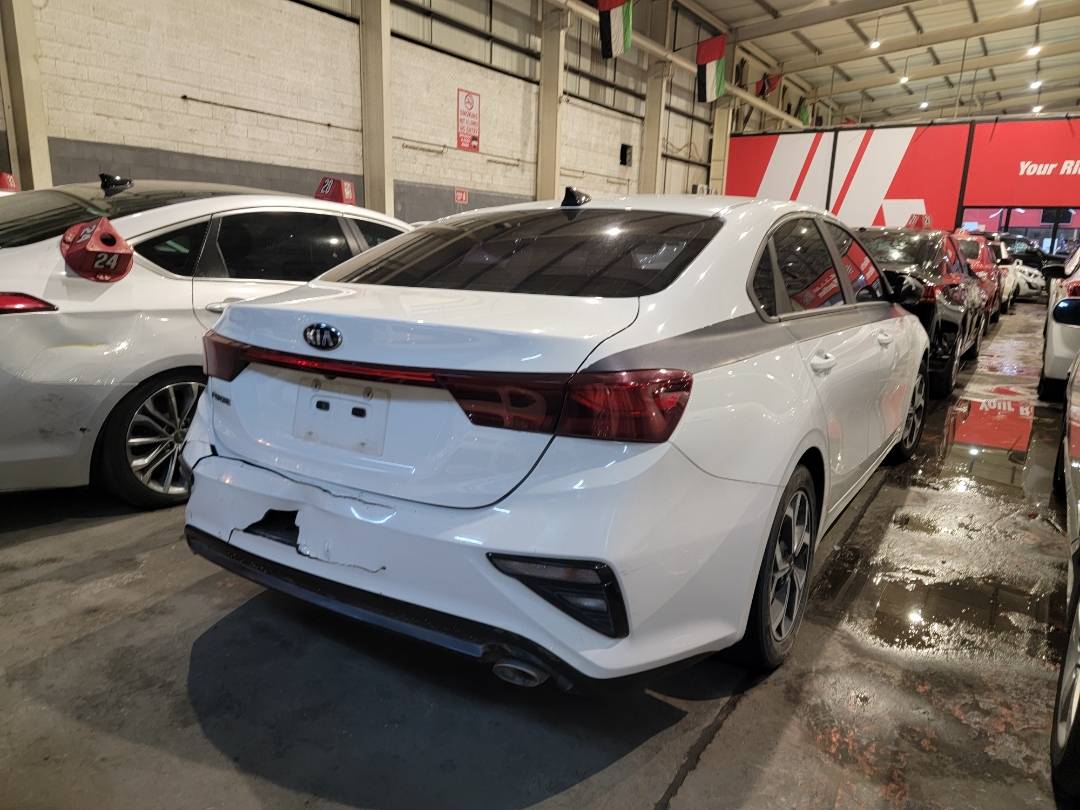 2019 KIA FORTE — 196414 Miles — Lot E126514 — Souq - Marhaba Auctions Used Cars - Image 3