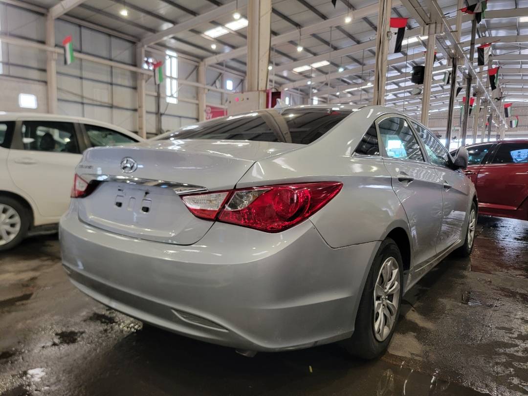 2013 HYUNDAI SONATA — 200855 Miles — Lot 38910706 — Souq - Marhaba Auctions Used Cars - Image 3