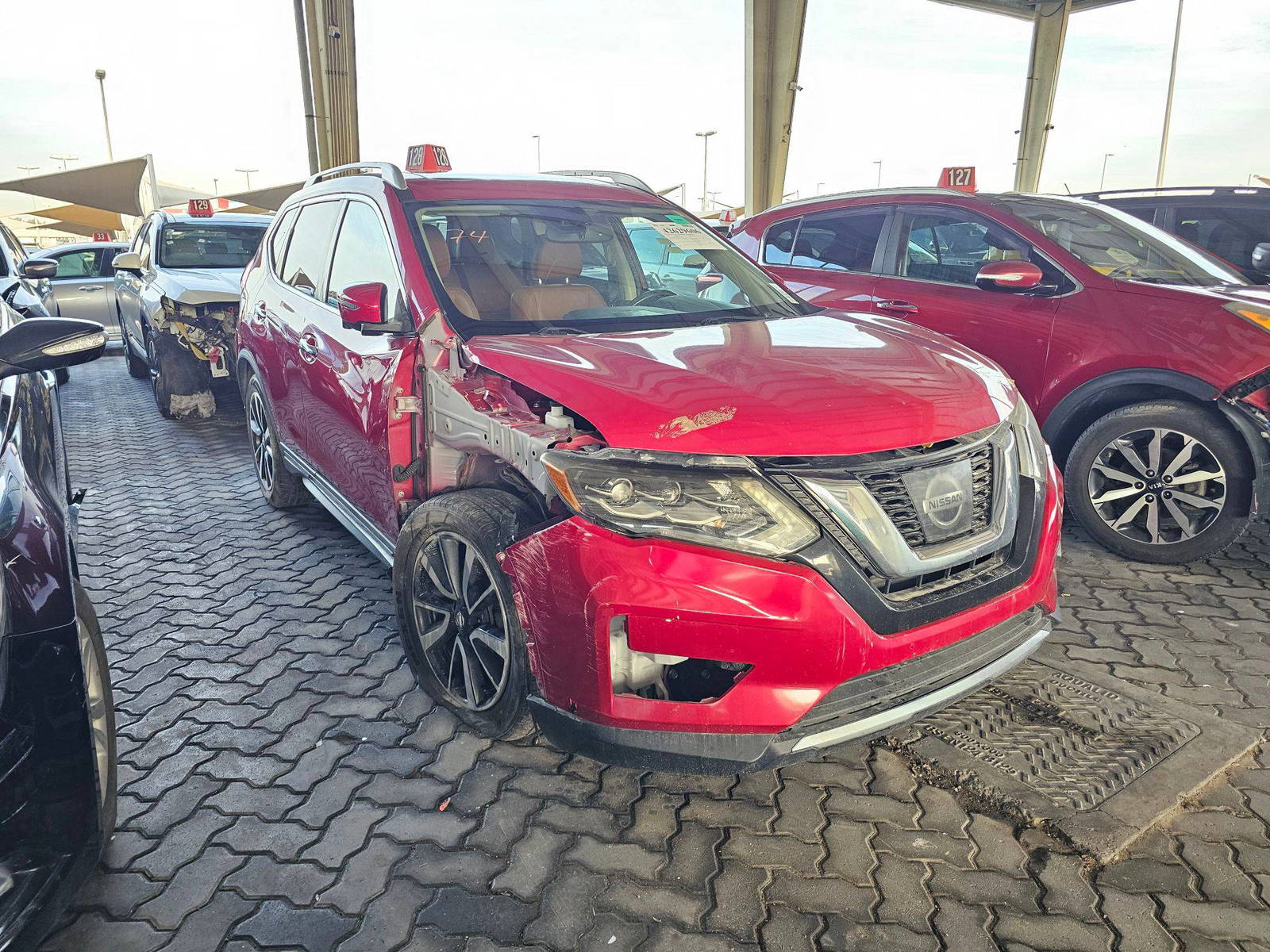 2017 NISSAN ROGUE — 128957 Miles — Lot W400317 — Souq - Marhaba Auctions Used Cars - Image 4