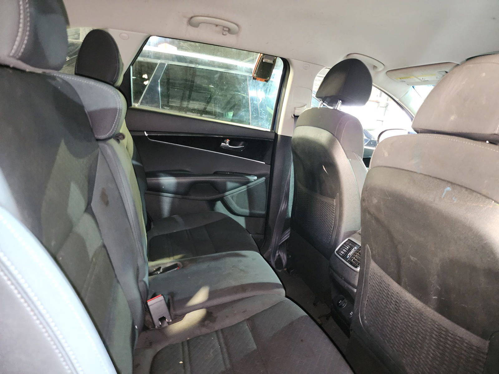 2018 KIA SORENTO — 95099 Miles — Lot 39226908 — Main - Marhaba Auctions Used Cars - Image 6