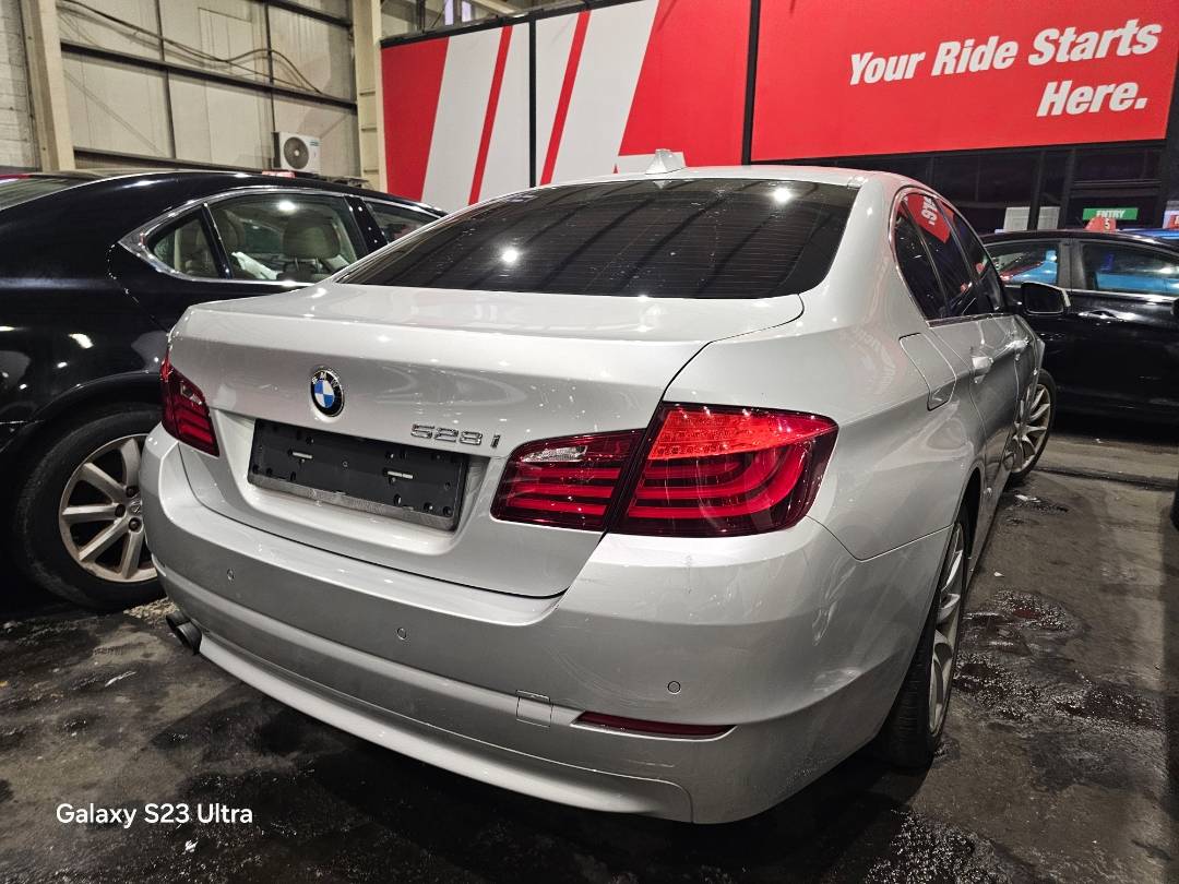 2012 BMW 528i — 140377 KM — Lot 38984 — Main - Marhaba Auctions Used Cars - Image 3