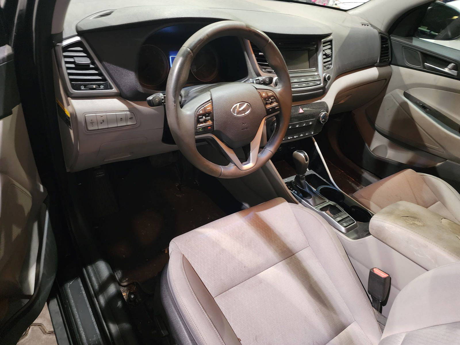 2016 HYUNDAI TUCSON — 107683 Miles — Lot 72607393 - Marhaba Auctions Used Cars - Image 9