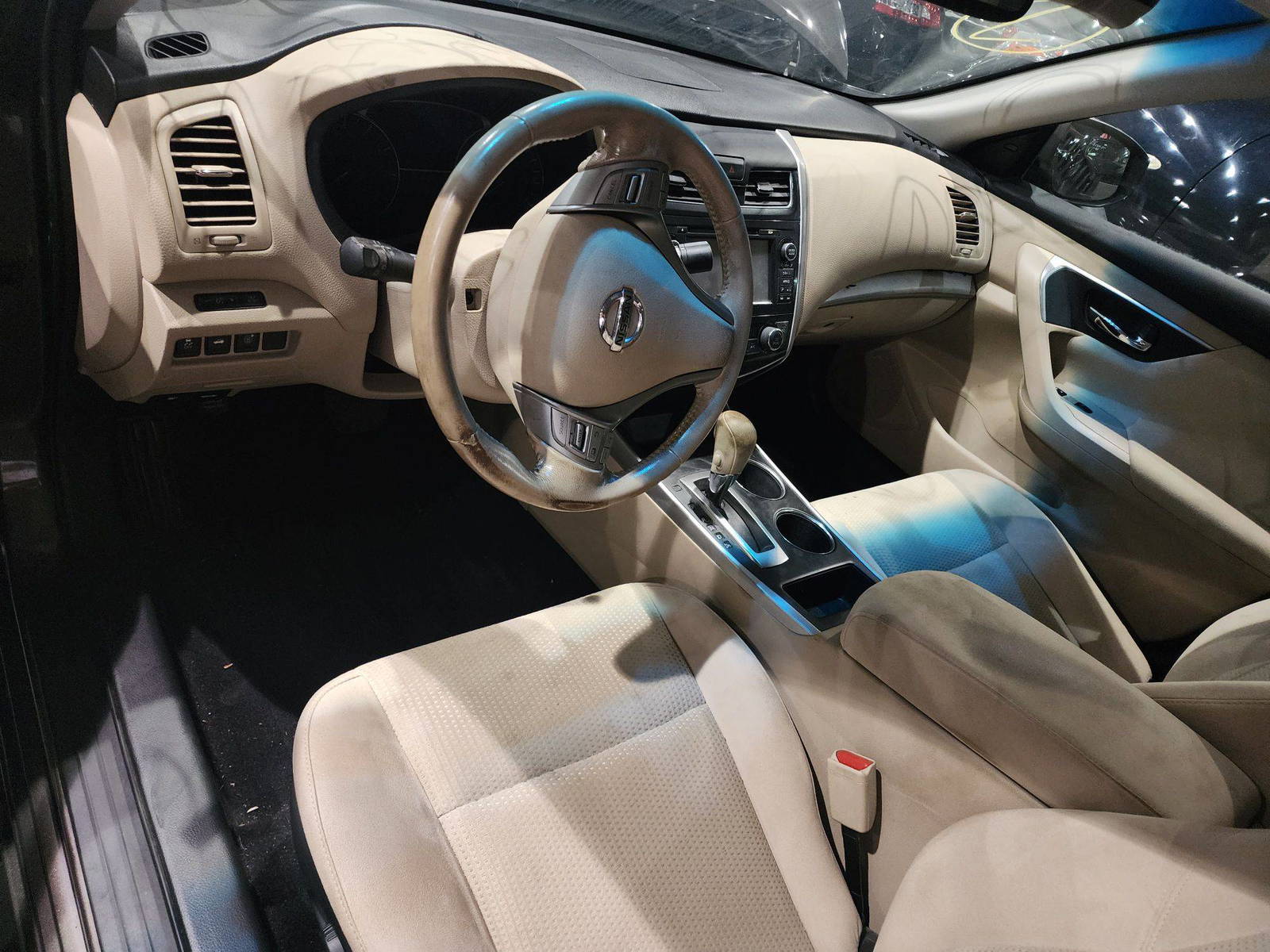 2015 NISSAN ALTIMA — 502148 Miles — Lot 65110423 - Marhaba Auctions Used Cars - Image 4