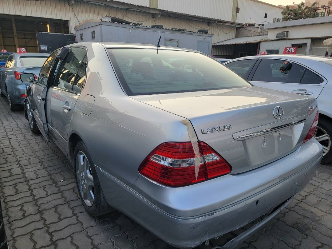 2004 LEXUS LS 430 — 245863 Miles — Lot 0151180 — Main - Marhaba Auctions Used Cars - Image 4