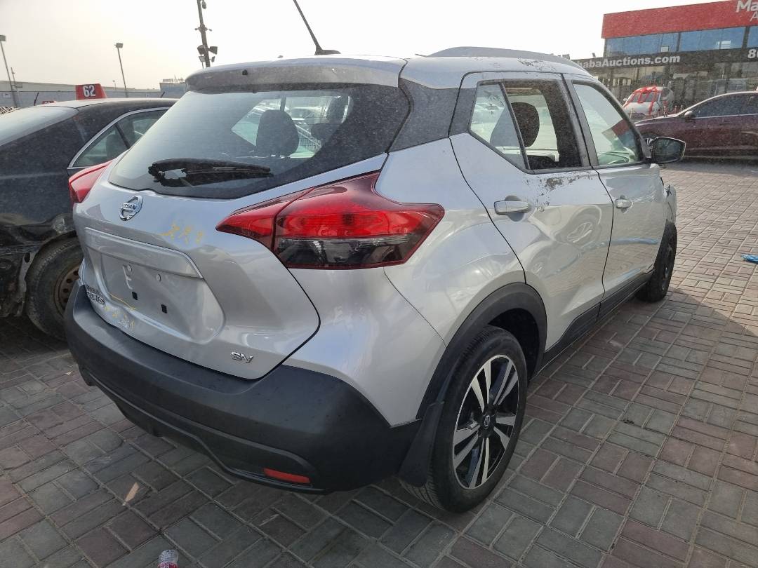 2018 NISSAN KICKS — 17695 Miles — Lot 51153344 — Main - Marhaba Auctions Used Cars - Image 4