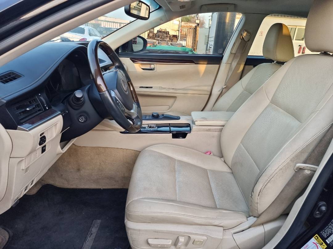 2015 LEXUS ES 350 — 137190 Miles — Lot 162123 — Main - Marhaba Auctions Used Cars - Image 8
