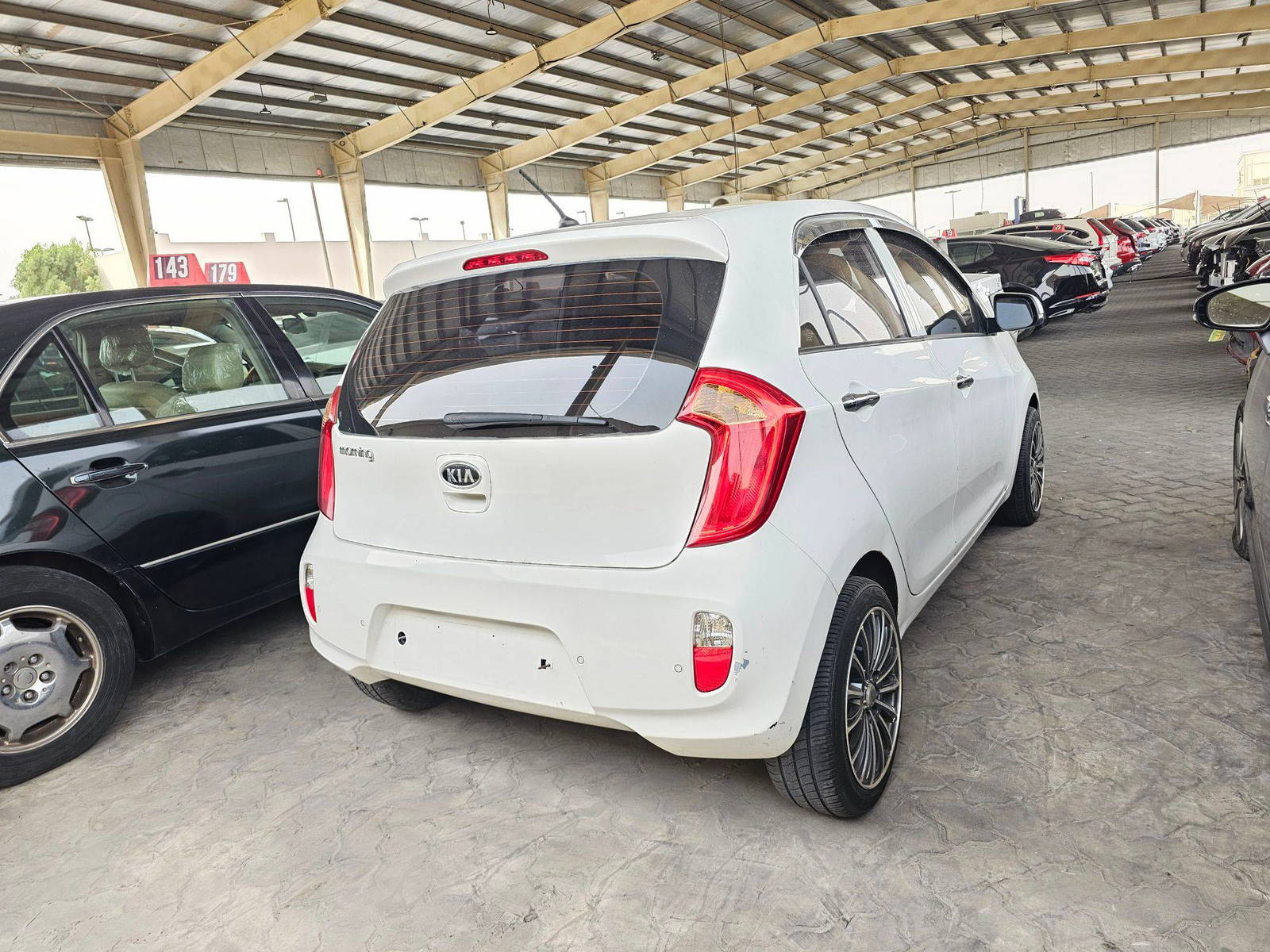 2012 KIA MORNING — 53956 KM — Lot 11BCT179077 — Souq - Marhaba Auctions Used Cars - Image 3