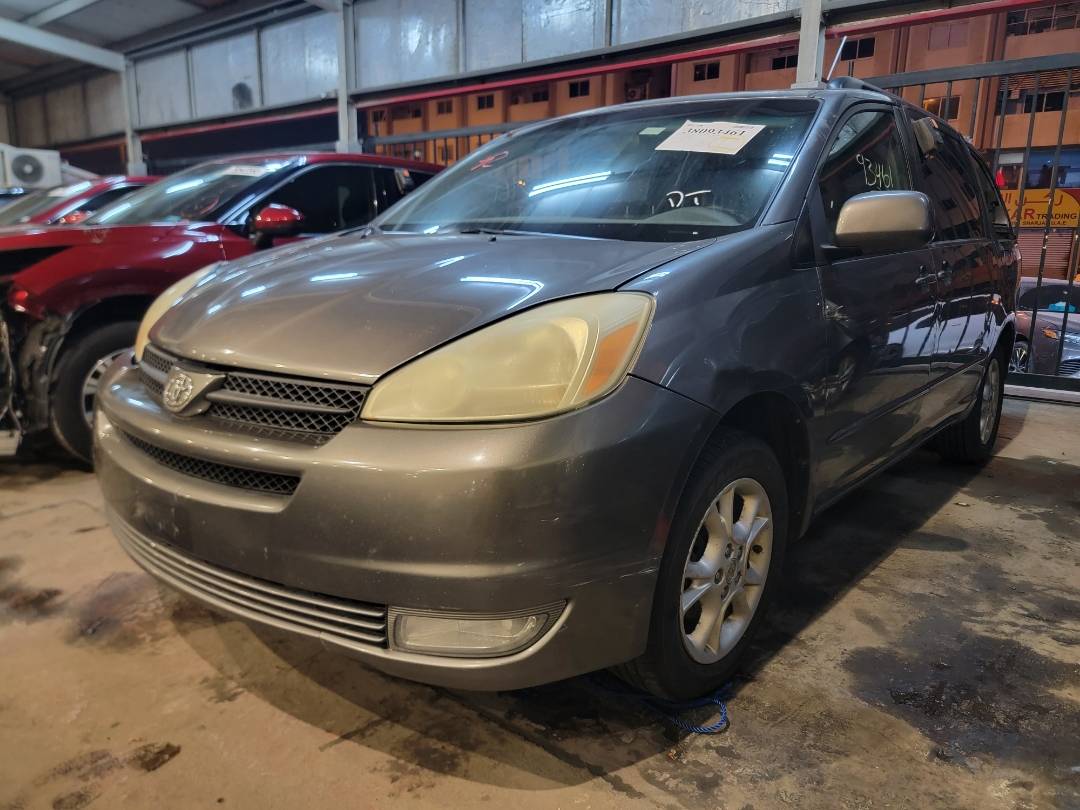 2004 TOYOTA SIENNA — 245682 Miles — Lot 38093461 - Marhaba Auctions Used Cars - Image 9