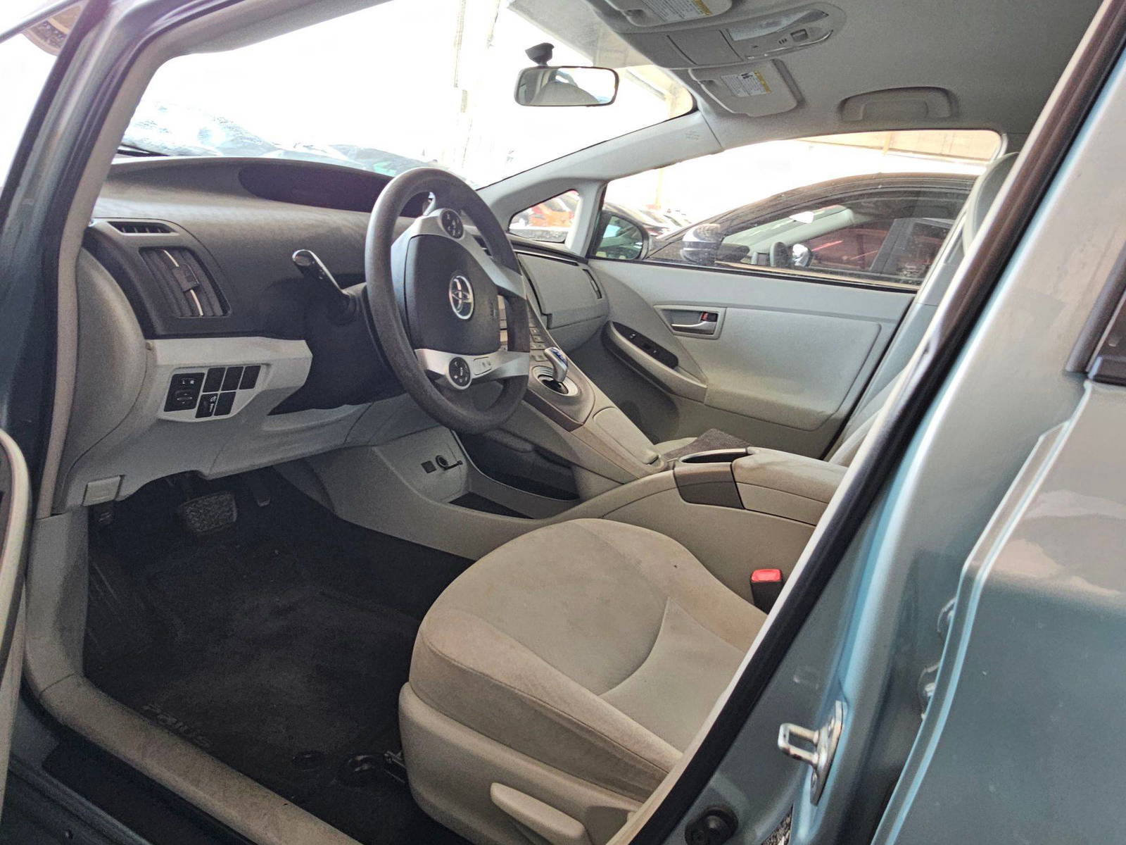 2013 TOYOTA PRIUS — 102963 Miles — Lot U8D5585556 — Souq - Marhaba Auctions Used Cars - Image 8