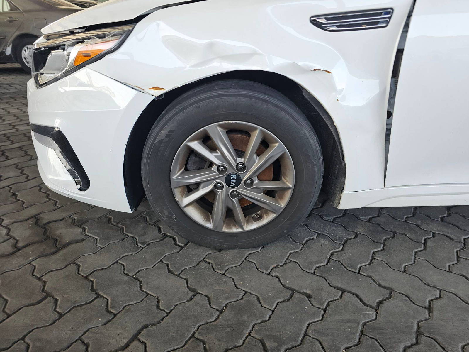 2020 KIA OPTIMA — 116498 Miles — Lot 4L35LG396173 — Souq - Marhaba Auctions Used Cars - Image 11