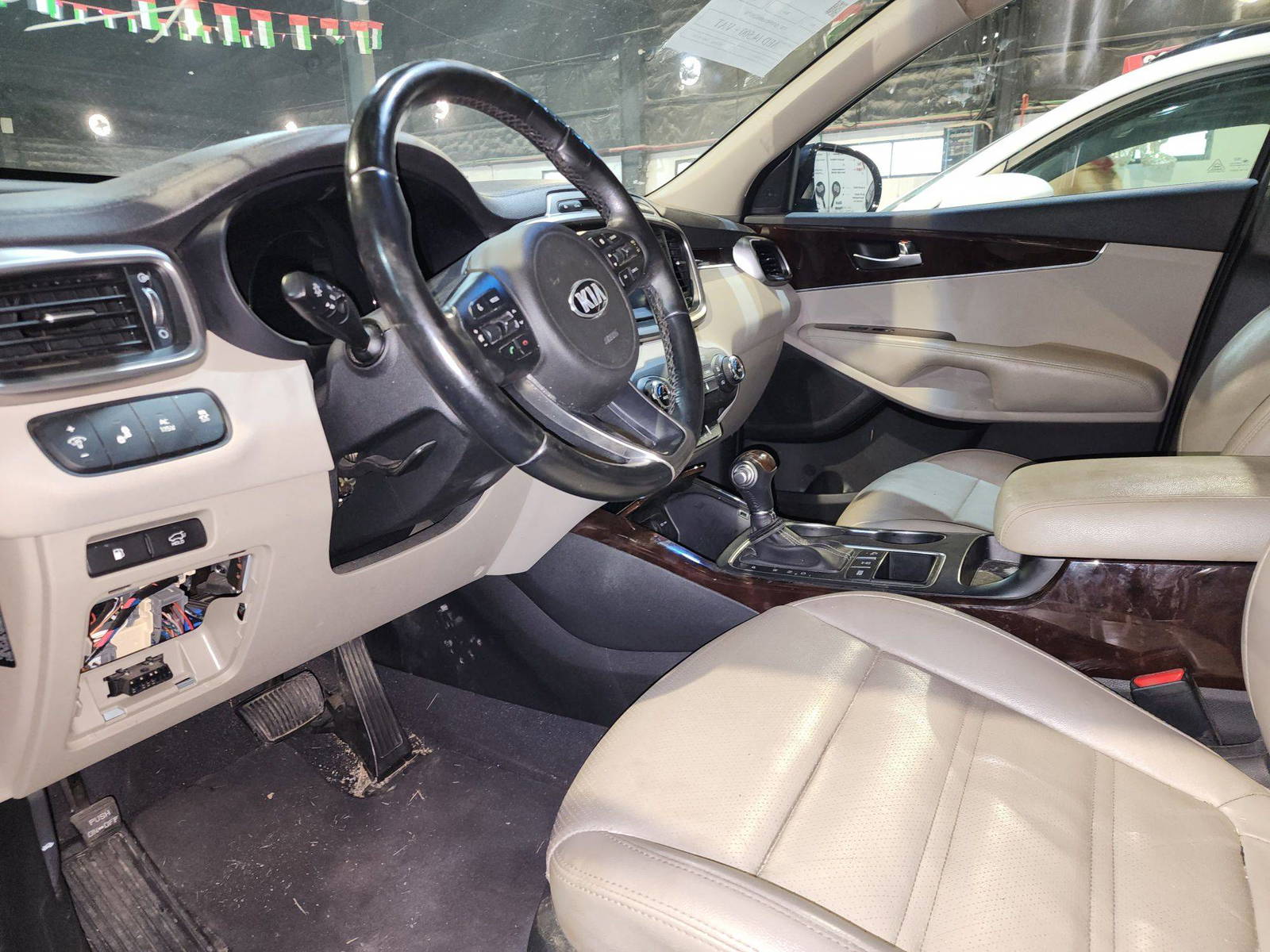 KIA SORENTO 2017 - Marhaba Auction Used Cars - Image 9