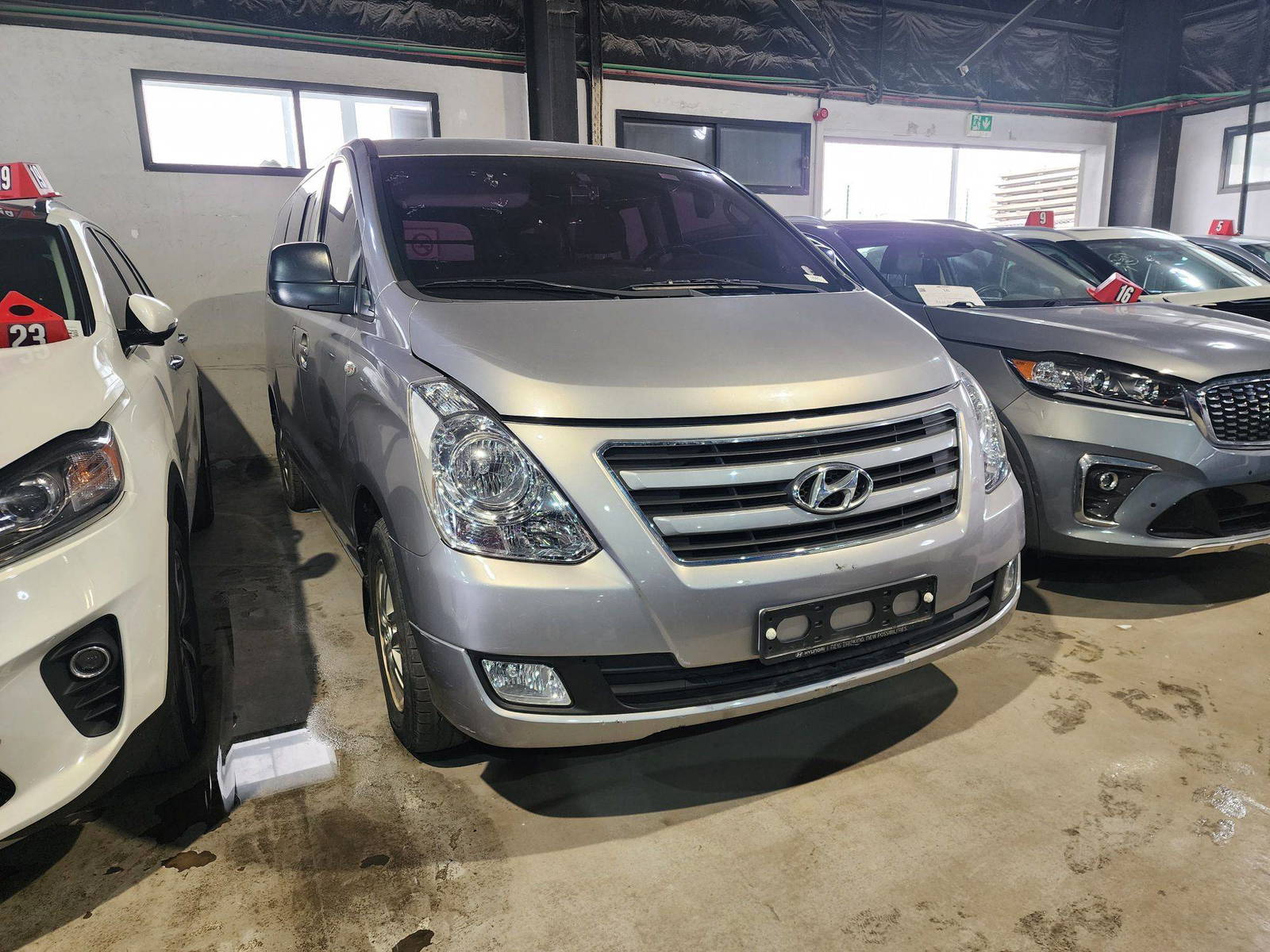 HYUNDAI GRAND STAREX 2016 - Marhaba Auction Used Cars - Image 4