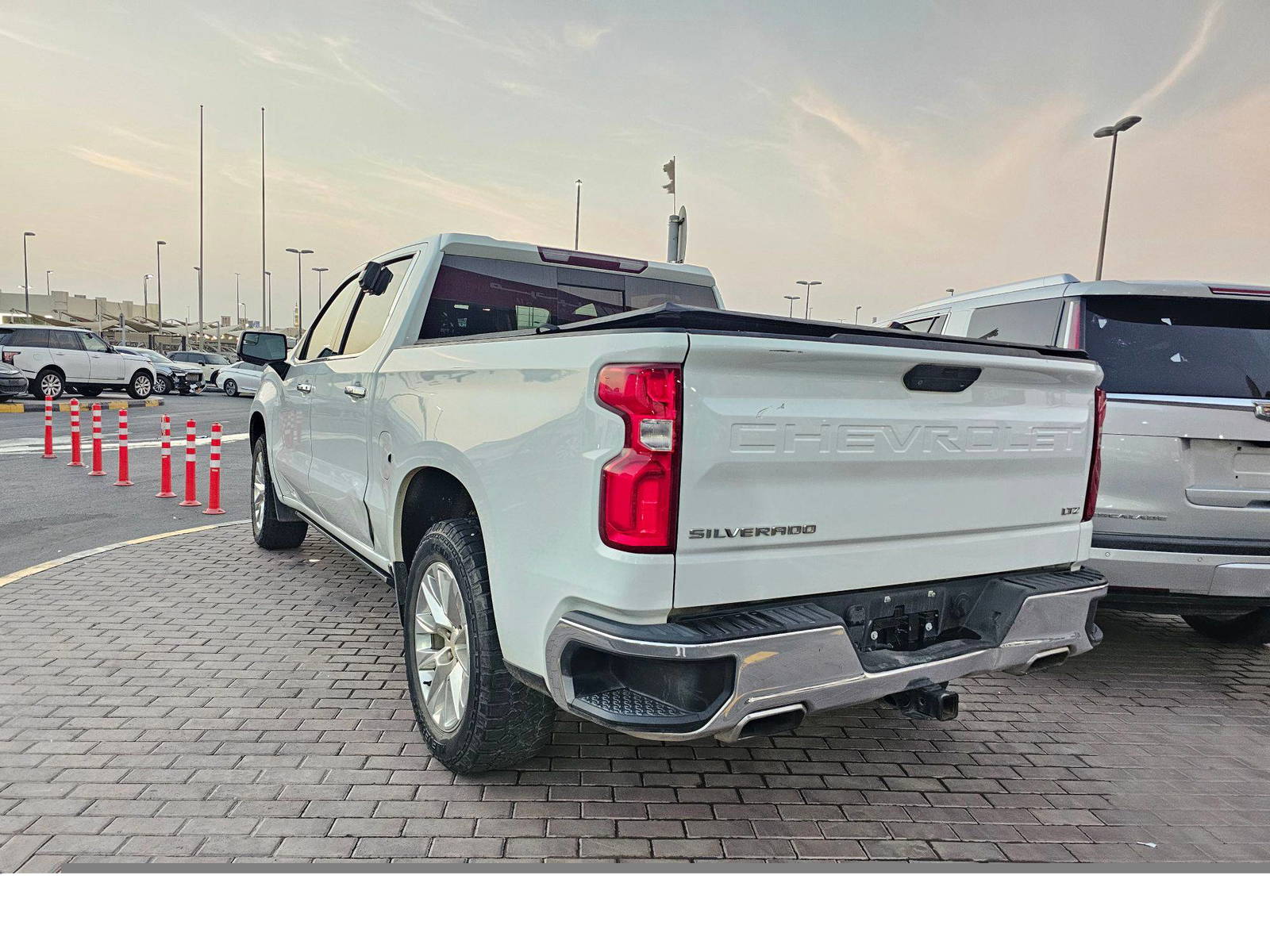 2019 CHEVROLET SILVERADO — 94392 Miles — Lot 62264845 — Main - Marhaba Auctions Used Cars - Image 6