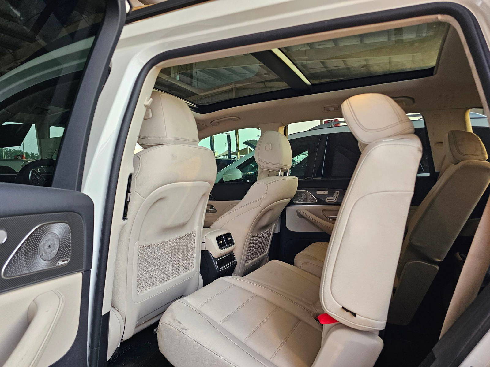 2023 MERCEDES BENZ GLS 450 — 37320 Miles — Lot KE5PA863150 — Souq - Marhaba Auctions Used Cars - Image 5