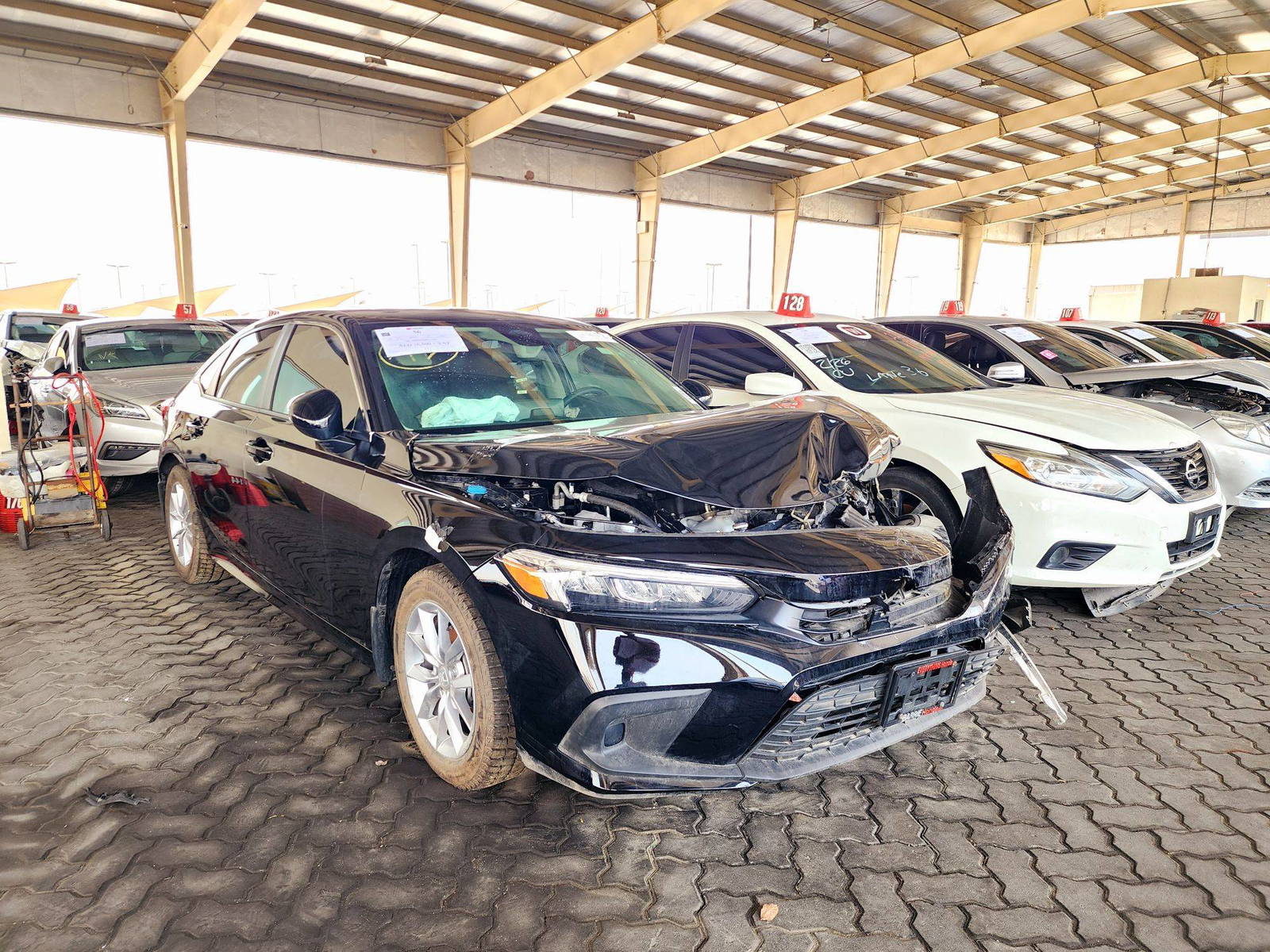 2024 HONDA CIVIC — 12043 KM — Lot 86250814 — Souq - Marhaba Auctions Used Cars - Image 4