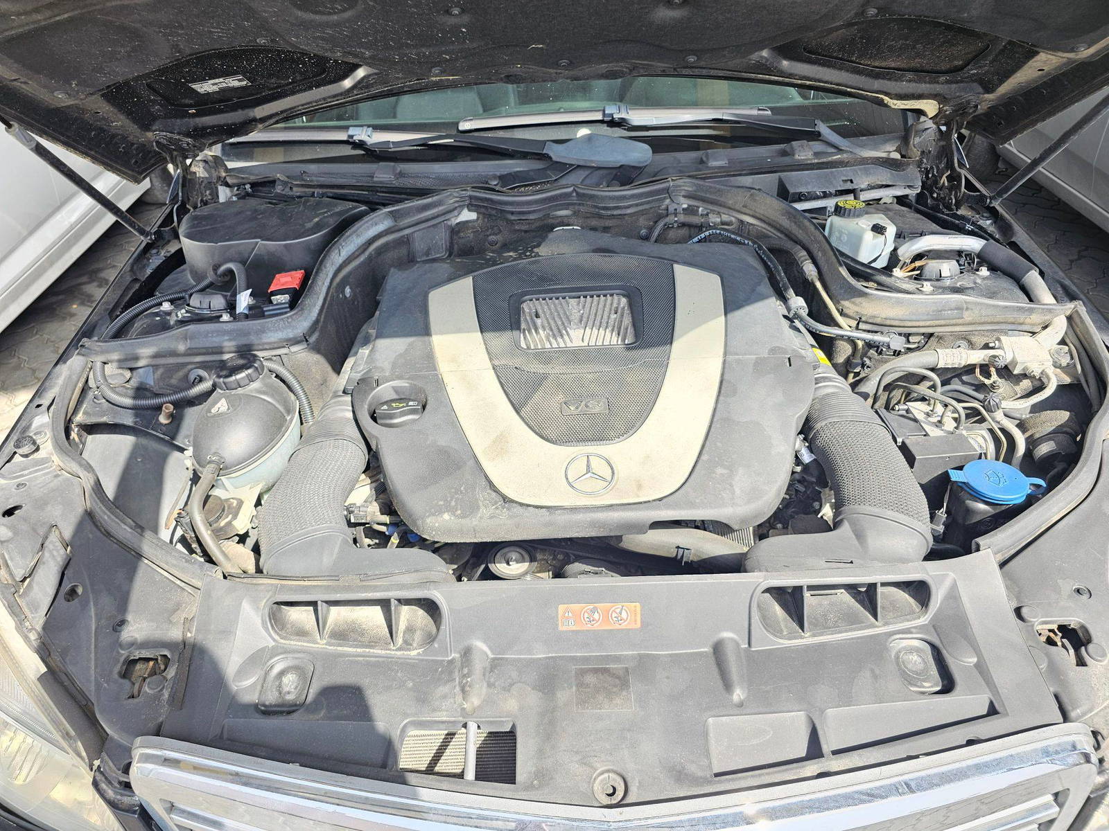 2011 MERCEDES BENZ C300 — 121204 Miles — Lot BB6BR154324 — Souq - Marhaba Auctions Used Cars - Image 12