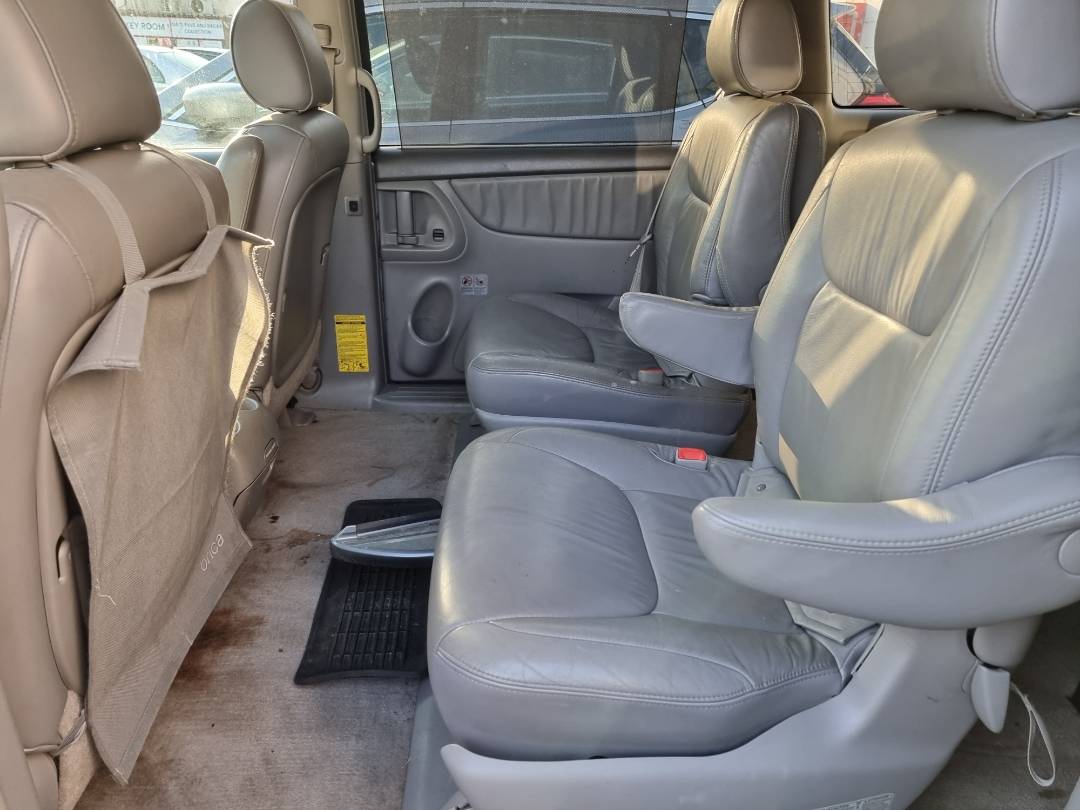 2007 TOYOTA SIENNA — 218123 Miles — Lot 215487 — Ind. 12 - Marhaba Auctions Used Cars - Image 6