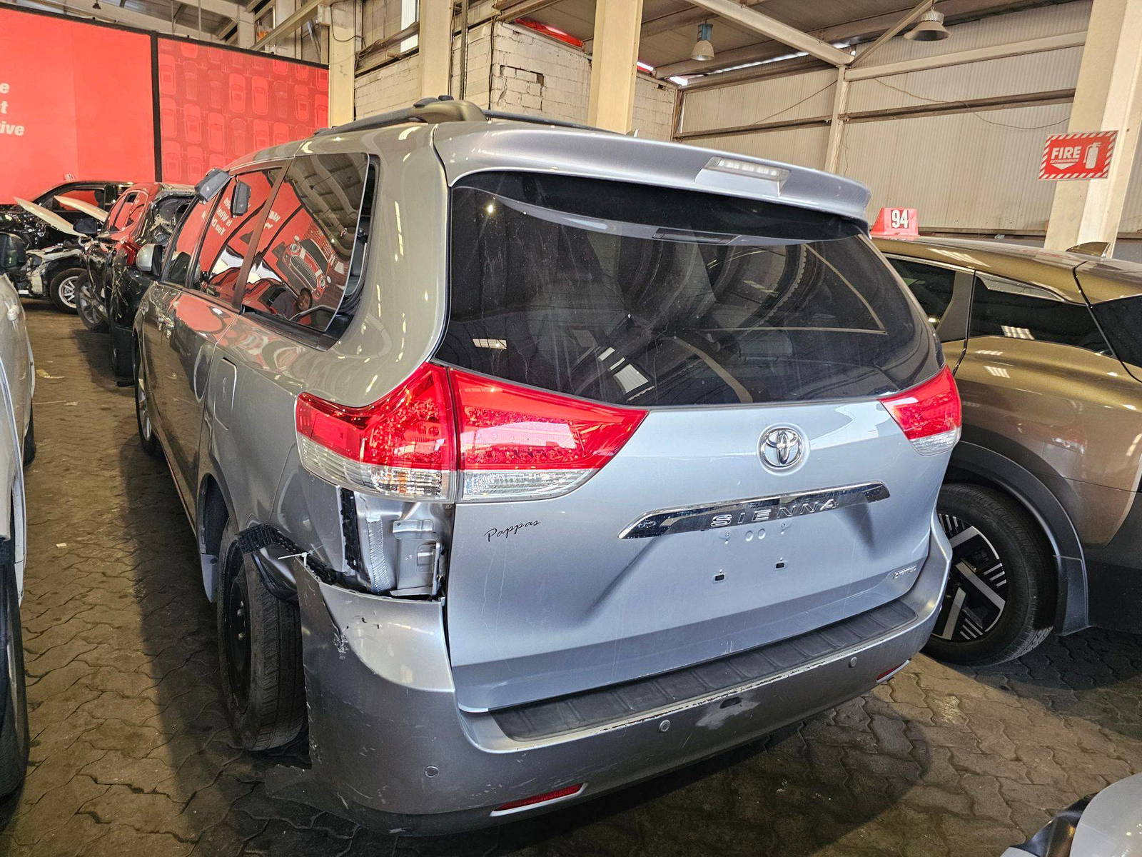 TOYOTA SIENNA 2011 - Marhaba Auction Used Cars - Image 6