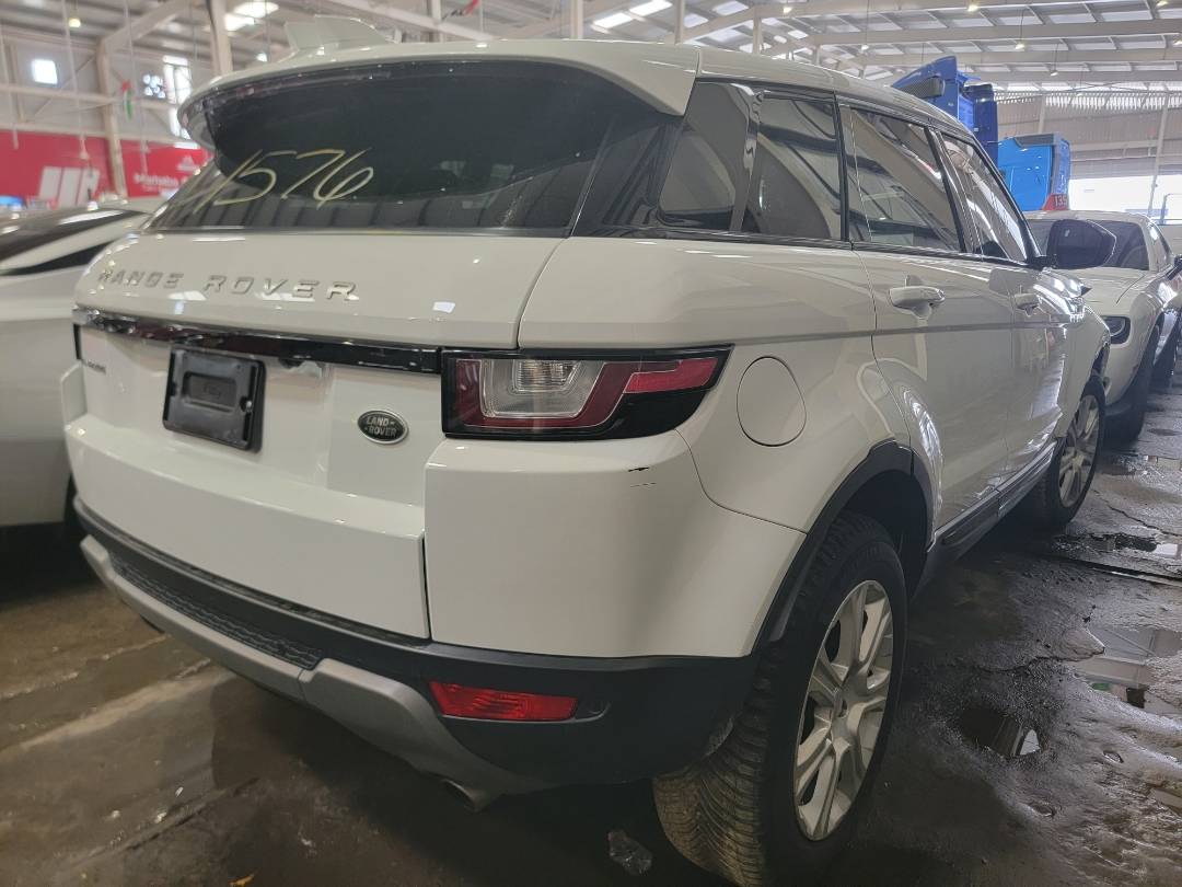 2018 LAND ROVER RANGE ROVER EVOQUE SE — 60735 Miles — Lot 37671576 - Marhaba Auctions Used Cars - Image 3