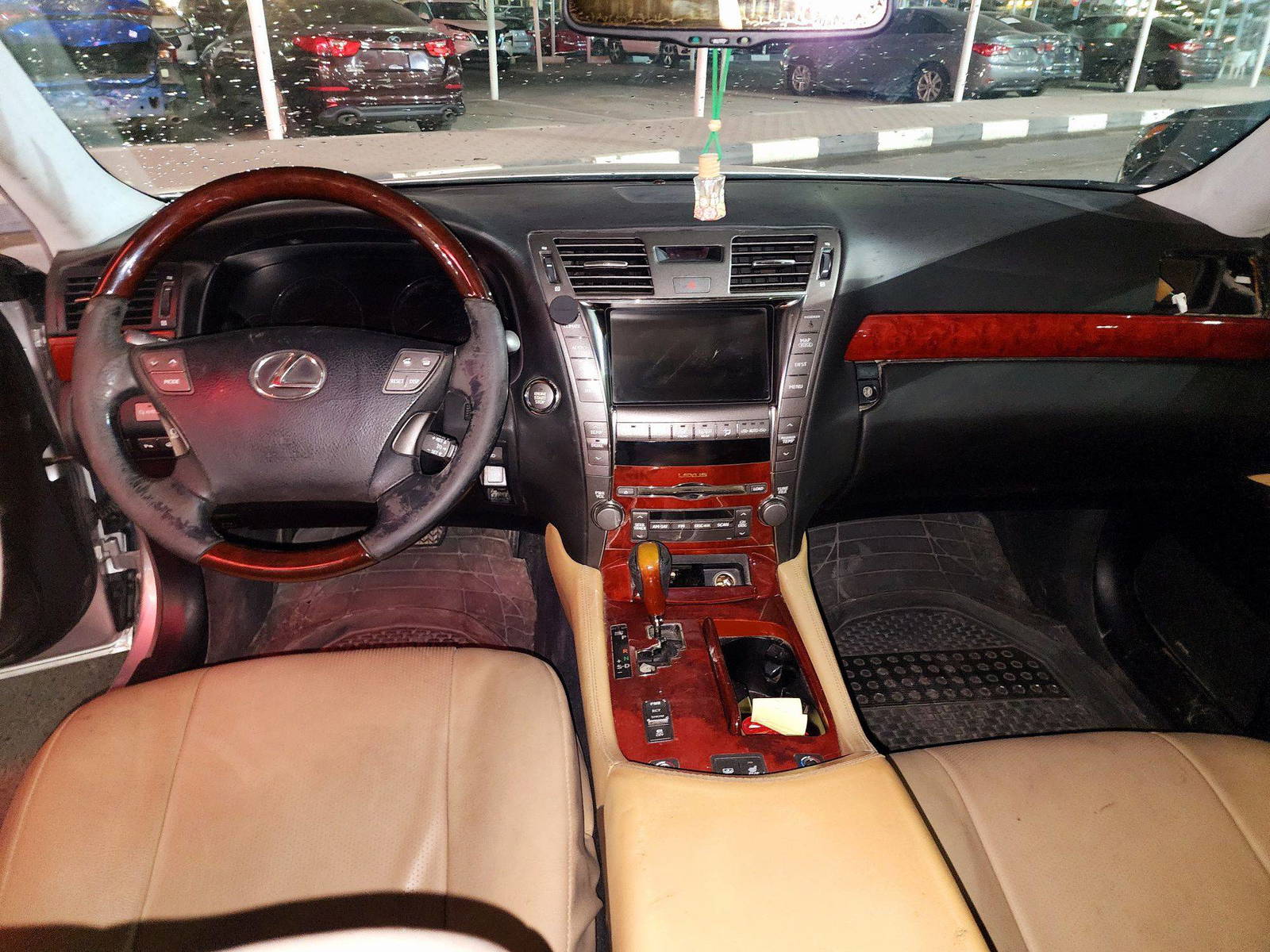 2008 LEXUS LS 460 — 150362 Miles — Lot 85052077 — Souq - Marhaba Auctions Used Cars - Image 7