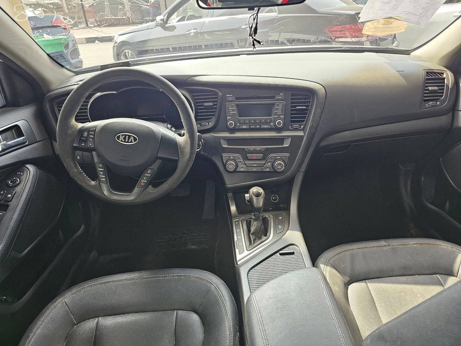 2012 KIA K5 — 229141 KM — Lot 002161 — Souq - Marhaba Auctions Used Cars - Image 7