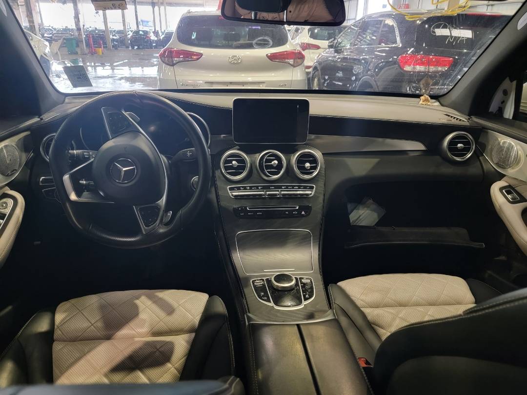 2019 MERCEDES BENZ GLC-300 — 40483 Miles — Lot KV197003 — Main - Marhaba Auctions Used Cars - Image 7