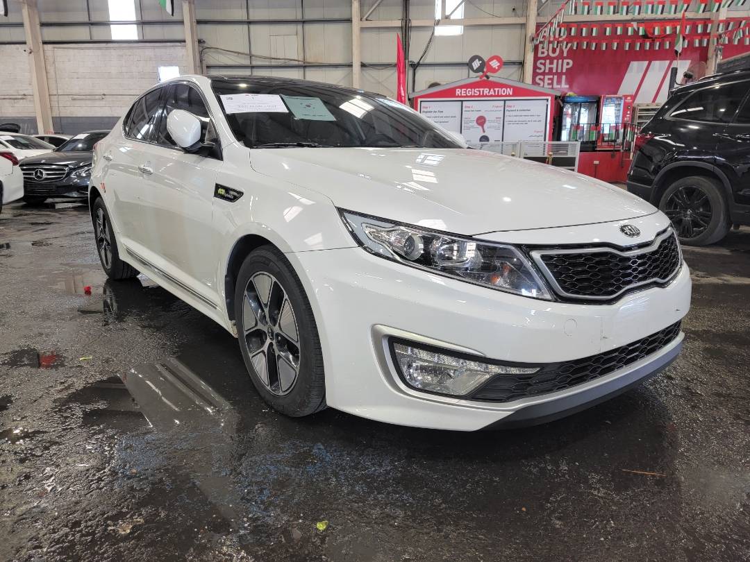 2013 KIA K5 — 130508 KM — Lot 045105 — Main - Marhaba Auctions Used Cars - Image 5