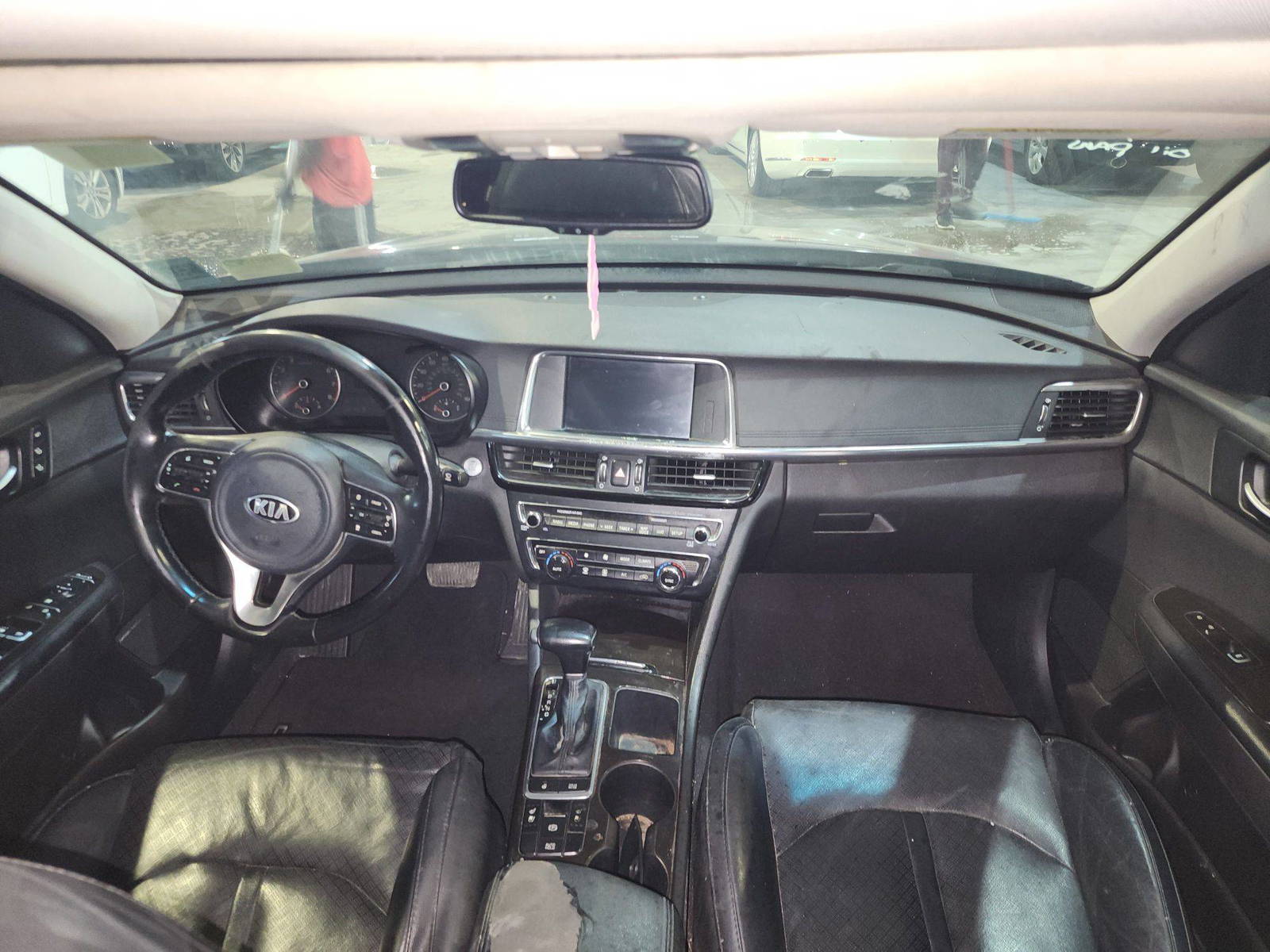 2017 KIA OPTIMA — 187769 Miles — Lot 862118 — Al Quoz - Marhaba Auctions Used Cars - Image 4