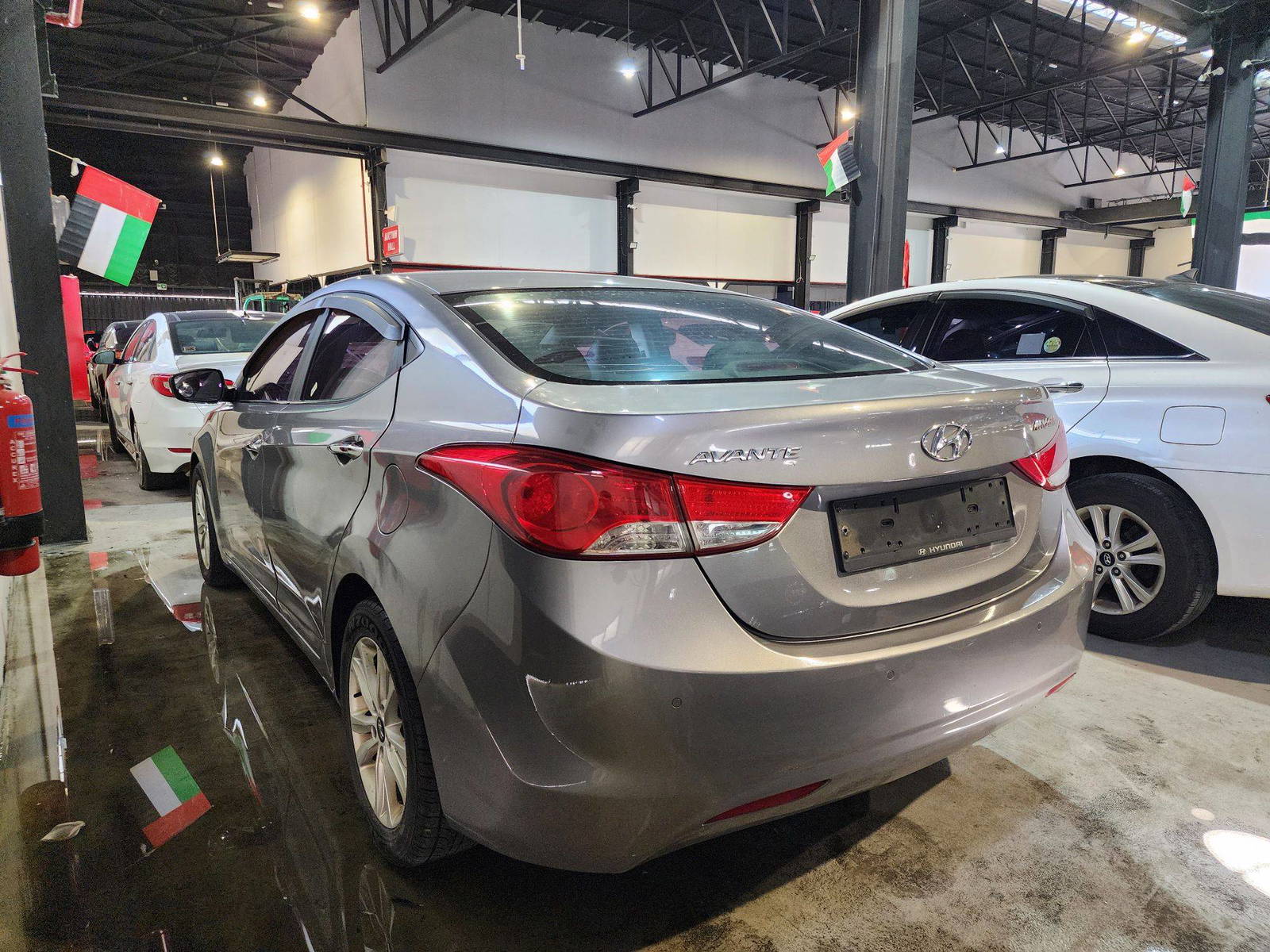 2011 HYUNDAI AVANTE — 183024 KM — Lot 53246 — Al Quoz - Marhaba Auctions Used Cars - Image 6