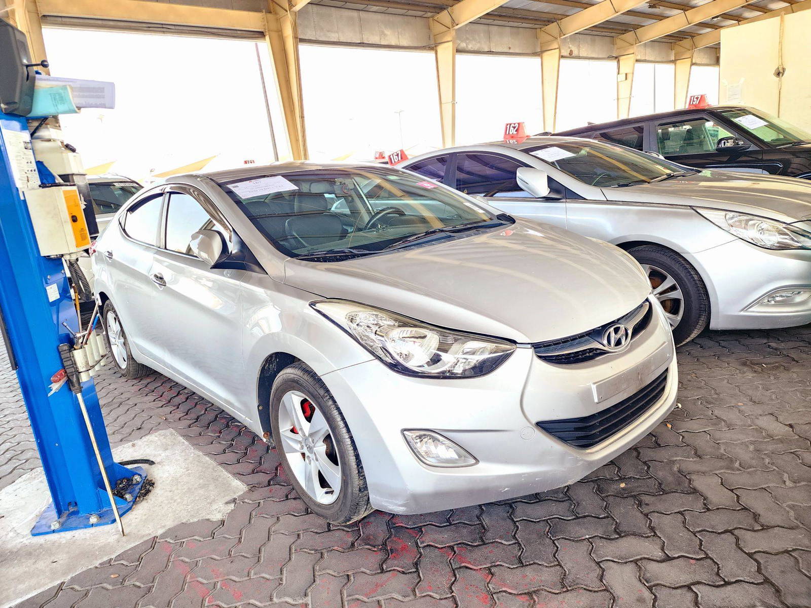 2011 HYUNDAI AVANTE — 161755 KM — Lot 067291 — Ind. 12 - Marhaba Auctions Used Cars - Image 4