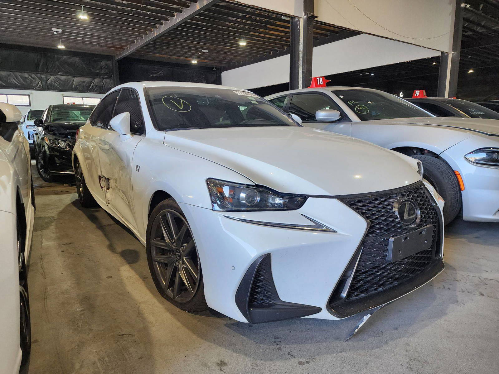 2018 LEXUS IS 300 — 155145 KM — Lot 77528644 — Al Quoz - Marhaba Auctions Used Cars - Image 4