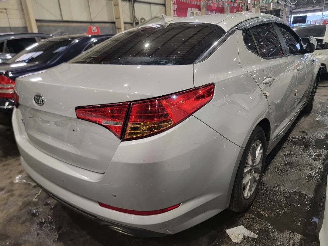 2013 KIA K5 — 241597 KM — Lot 296783 — Main - Marhaba Auctions Used Cars - Image 5