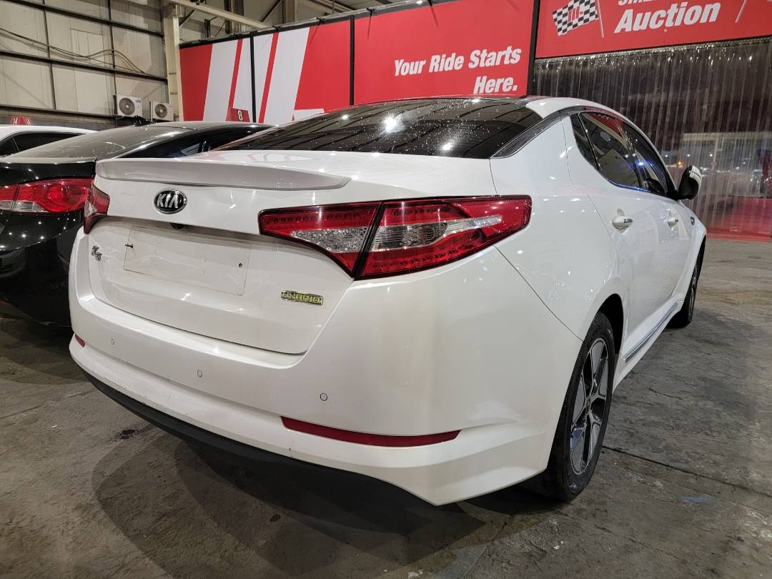 2013 KIA K5 — 209116 KM — Lot DA051073 — Main - Marhaba Auctions Used Cars - Image 3