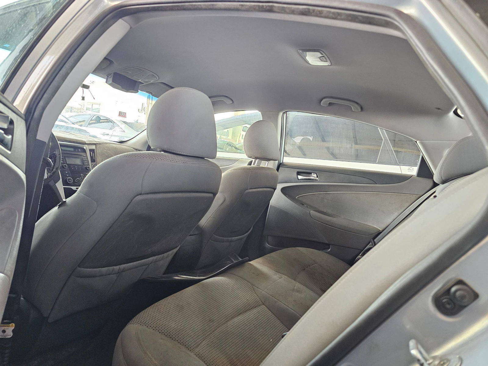 2012 HYUNDAI SONATA — 159017 Miles — Lot C8DH542746 — Souq - Marhaba Auctions Used Cars - Image 6